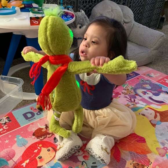 Meet your Posh Ambassador, Melissa 😘 @MELISSAPAINT494 - Picture 6 of 16